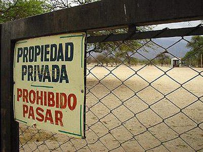La relación entre la propiedad privada y la pobreza