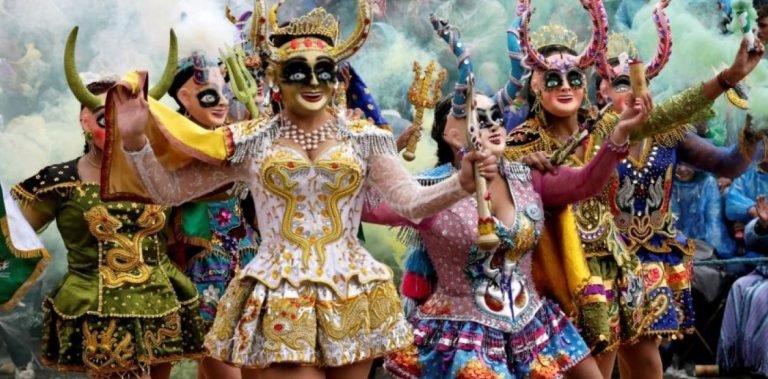 Bolivia: entre la ineptitud opositora, los carnavales y la crisis económica